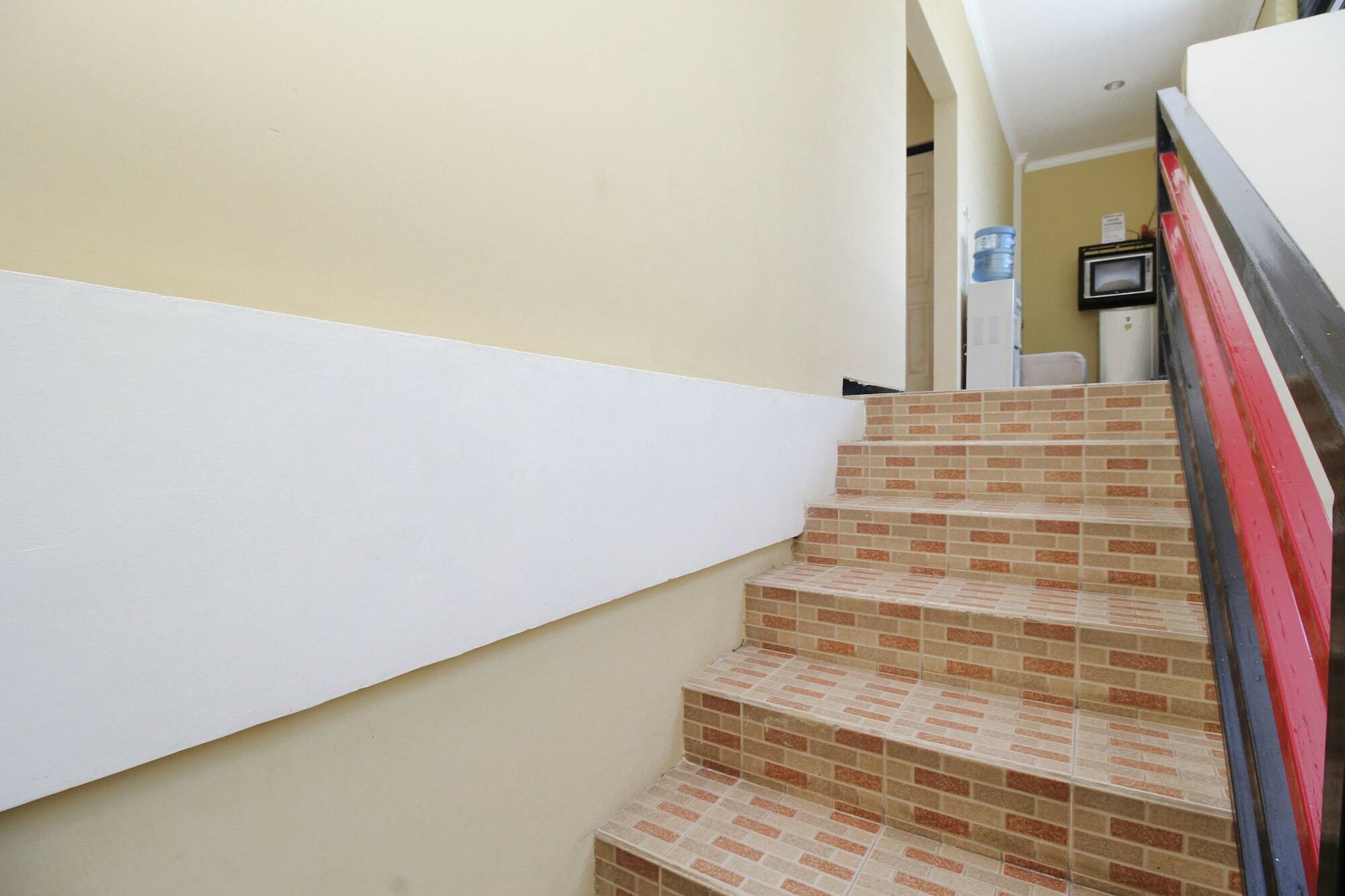 Reddoorz Syariah Near Prpp Semarang Hotel Buitenkant foto